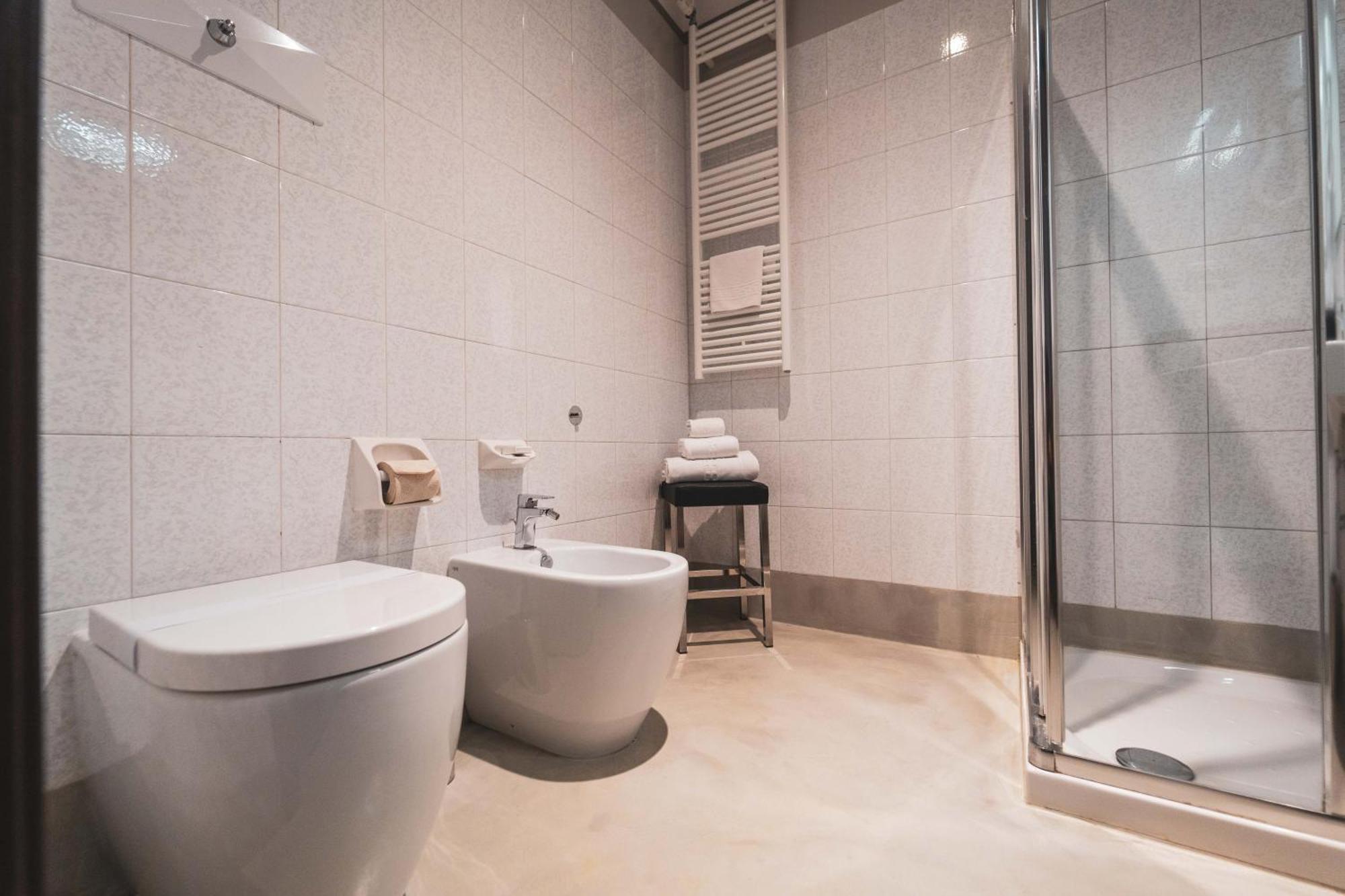 Hotel Villa Nabila Reggiolo エクステリア 写真