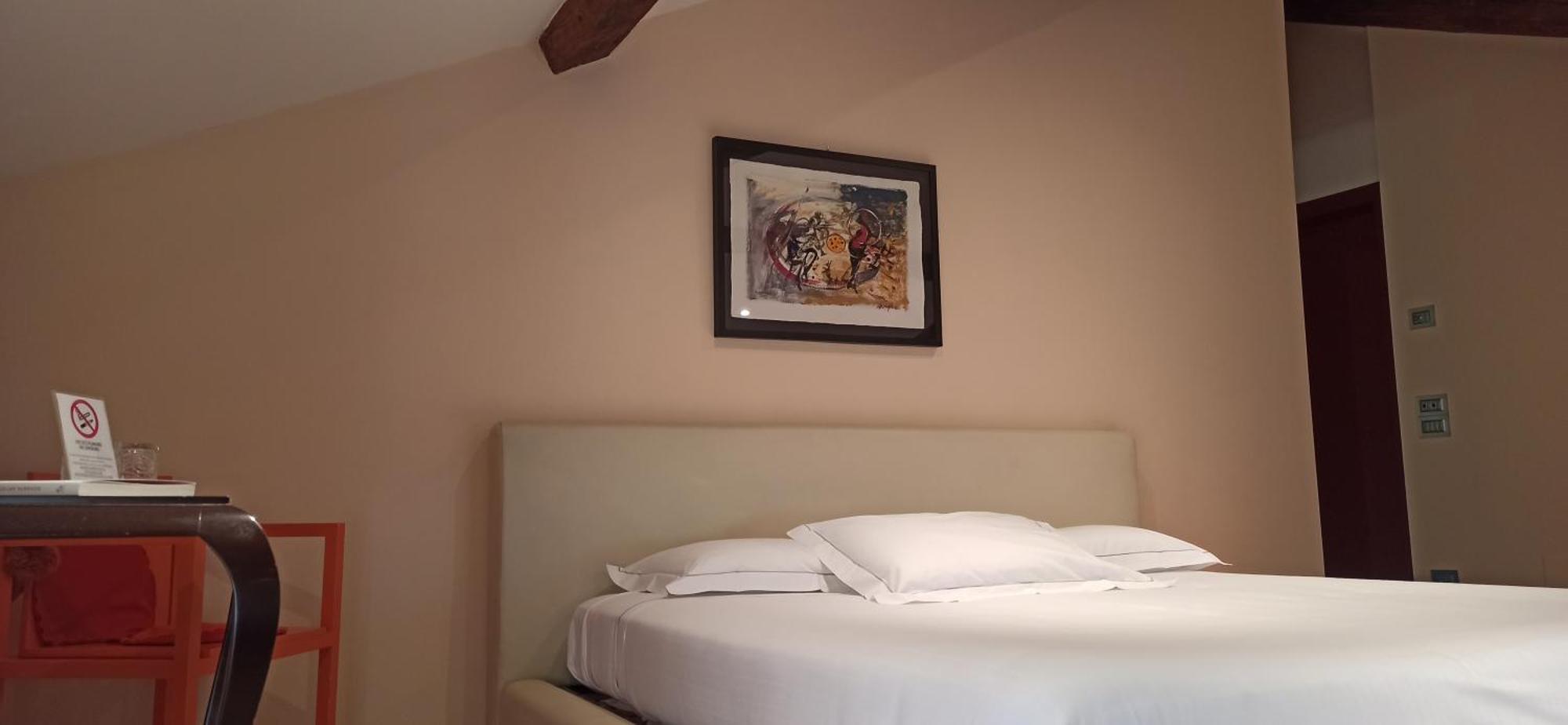 Hotel Villa Nabila Reggiolo エクステリア 写真