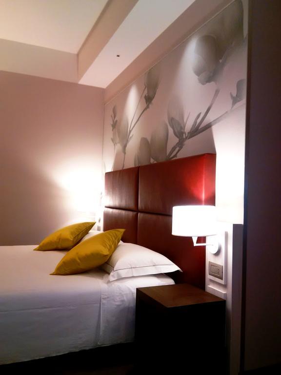 Hotel Villa Nabila Reggiolo エクステリア 写真